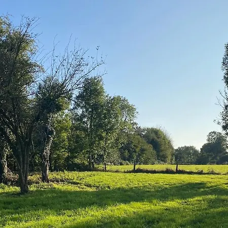 Сasa de vacaciones Le Domaine Des Roses Normandie