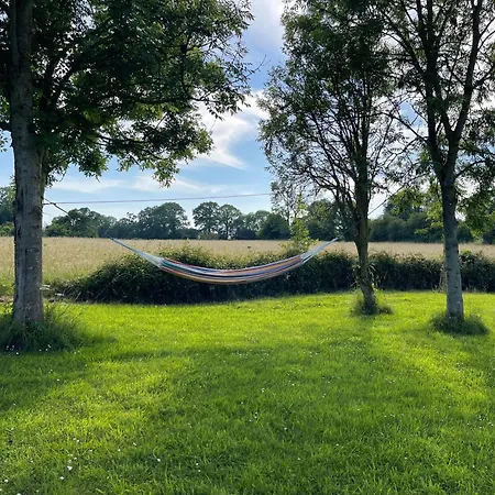 Le Domaine Des Roses Normandie Сasa de vacaciones